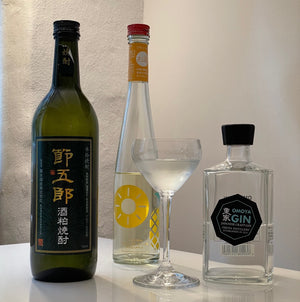 Pineapple power! This cocktail is a real fruit bomb